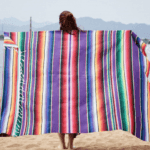 Serviette de plage XXL péruvienne multicolore