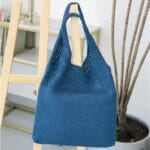 Sac de plage type besace bleu