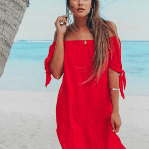 Robe de plage à épaules dénudées rouge