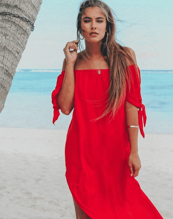 Robe de plage à épaules dénudées rouge