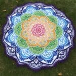 Serviette de plage ronde en forme de mandala bleu vert