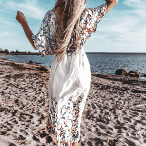 Robe de plage printanière dos