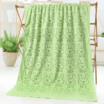 Serviette de plage pour enfant en microfibre vert clair