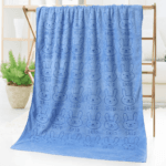 Serviette de plage pour enfant en microfibre bleu