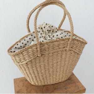 Panier de plage en paille detail