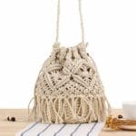 sac de plage tissé à franges beige