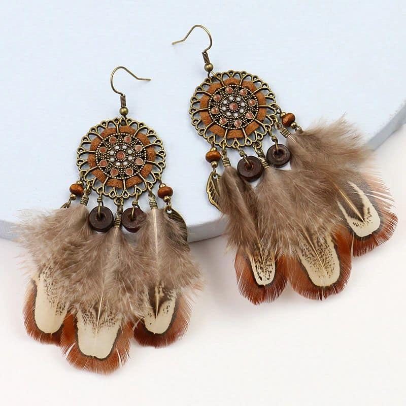 Boucles d'oreilles attrape-rêve à longues plumes presentoir