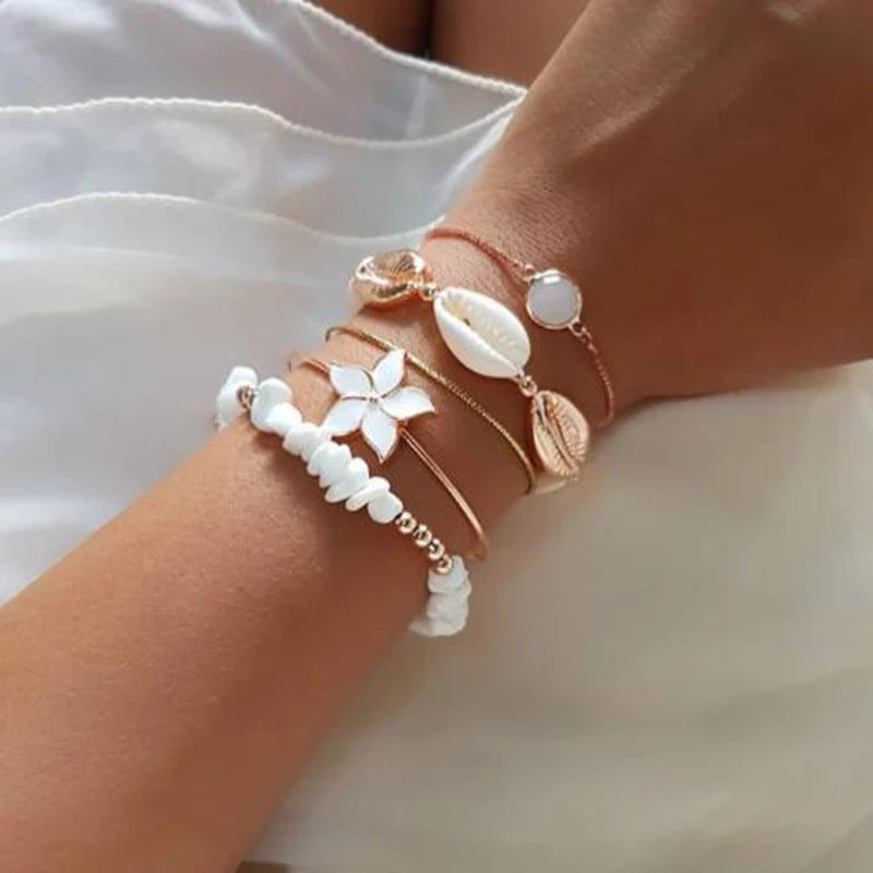 bracelet bohèmes en perles et coquillages