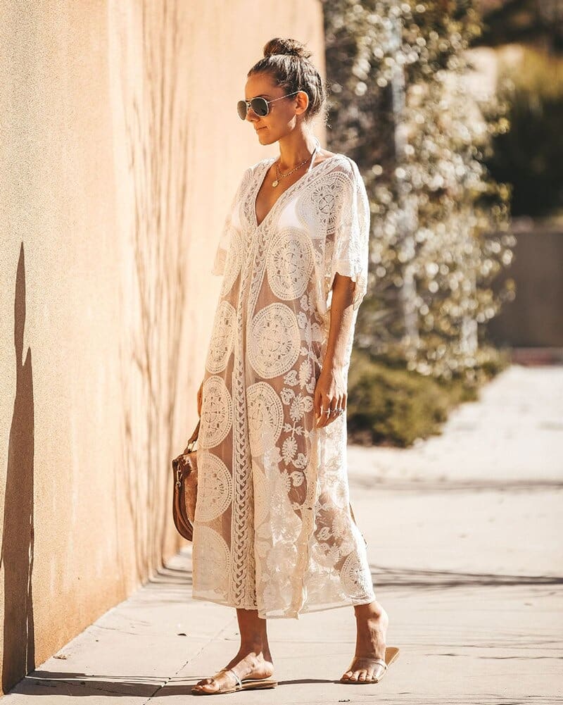 Une robe longue bohemienne en dentelles