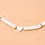 Collier Surfeur Coquillage Blanc Pendentif Coeur detail 2