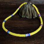 Collier Surfeur Couleur Unie Ras du Cou jaune 1