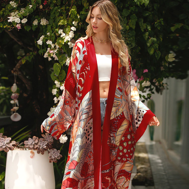Long Kimono de Plage Large à Motifs Imprimés lifestyle 3