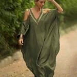 Robe paréo aux inspirations africaines vert clair