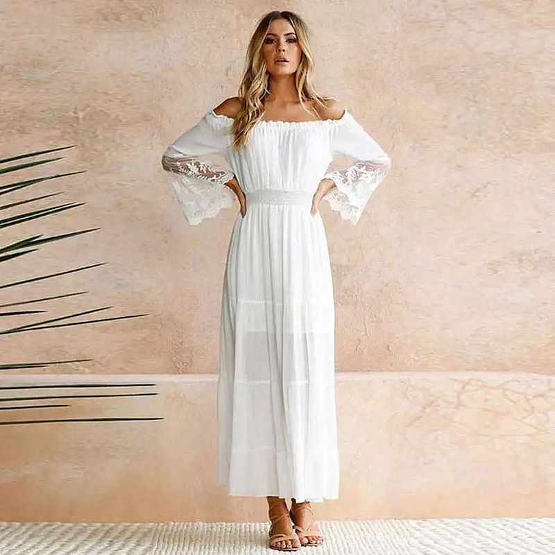 Longue Robe en Mousseline à Épaules Nues lifestyle 1