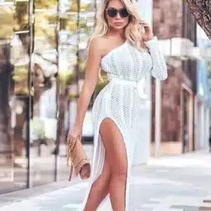 Robe Crochet Fendue Asymétrique lifestyle 4