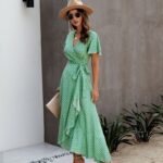 Robe Portefeuille à Pois et Col V Style Boho lifestyle 2