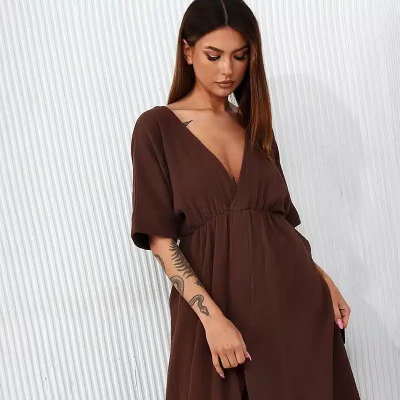 Robe Longue Fendue Décolleté Plongeant lifestyle 2