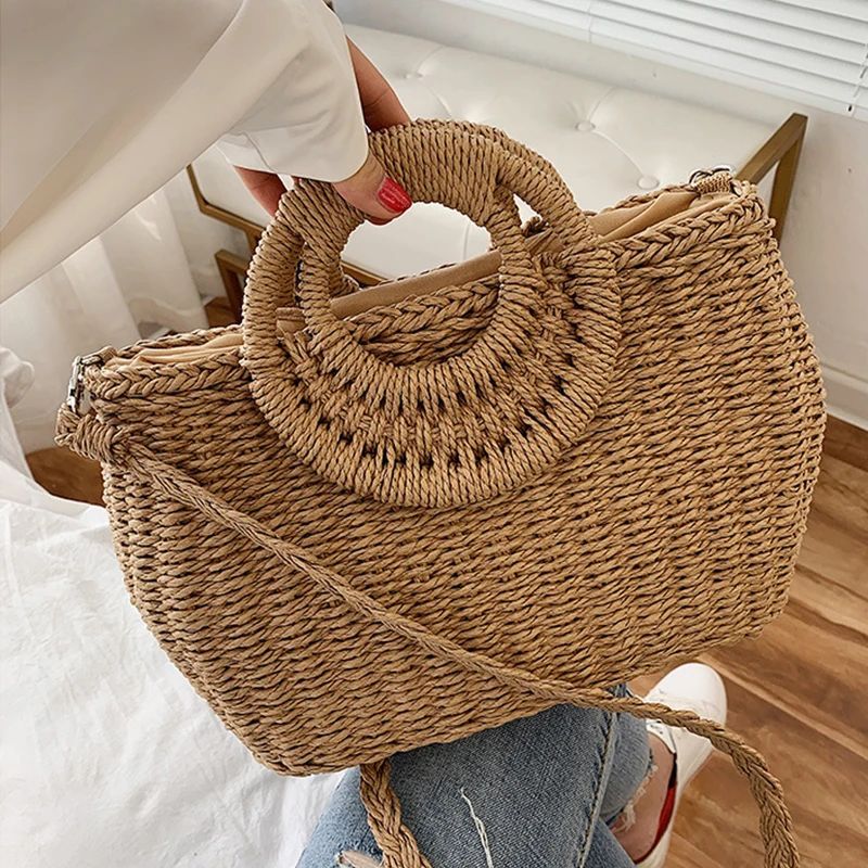 Sac Raphia Bandoulière en Paille lifestyle 3