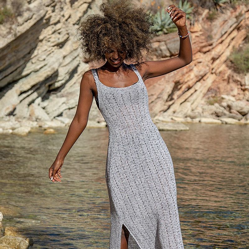 Robe Crochet d’Eté Brillante à Bretelles LIFESTYLE 4